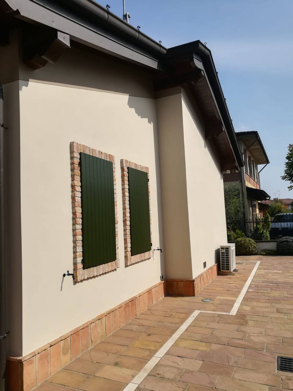 Tinteggiatura Esterni - Foto 19